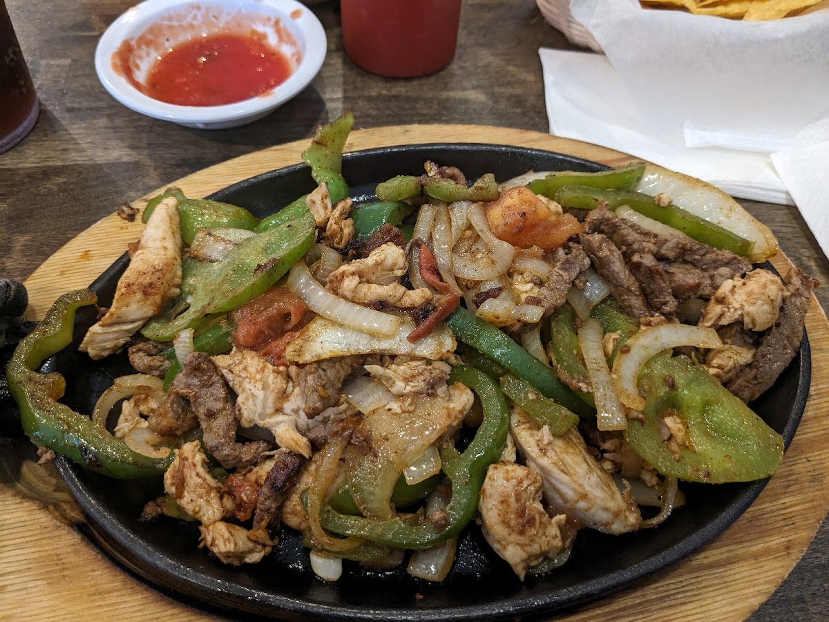 Mi Pueblo Mexican Restaurant - Aiken - Photo 2