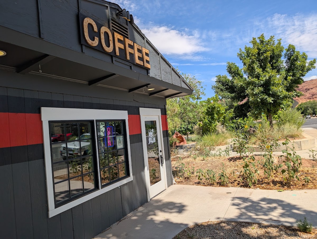 Más café - Moab - Photo 1