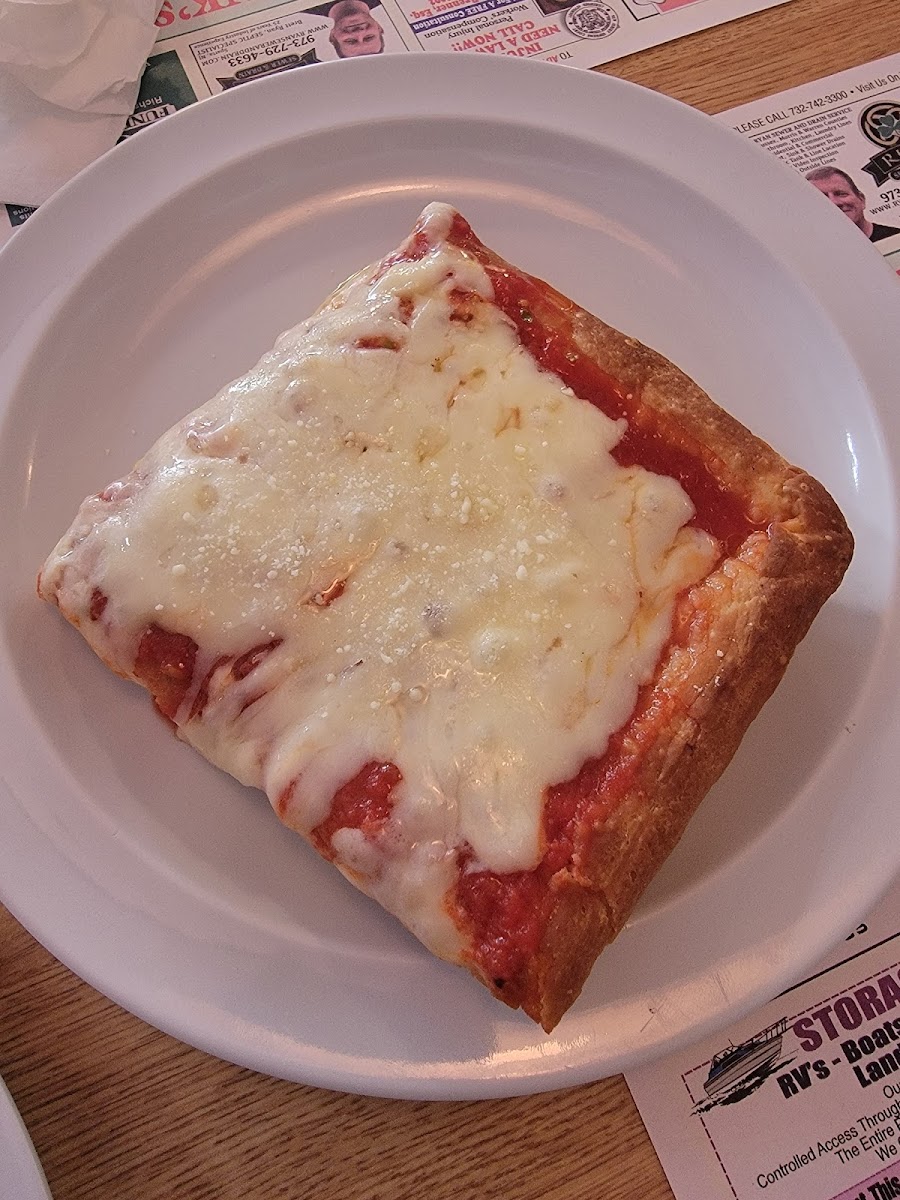 Frank's Pizza & Restaurant - Sparta - Photo 2