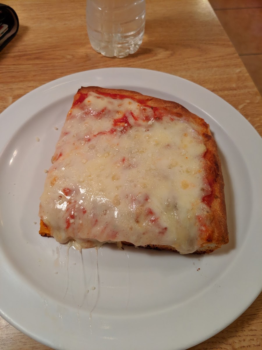 Frank's Pizza & Restaurant - Sparta - Photo 7
