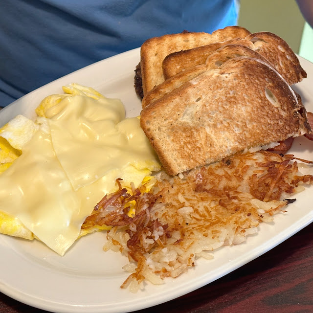 Scrambled Eggs Bacon Potatoes Toast