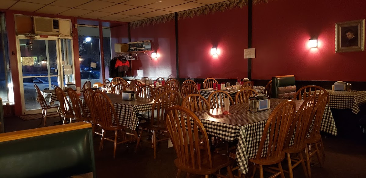 Leo's Pizza - Petersburg