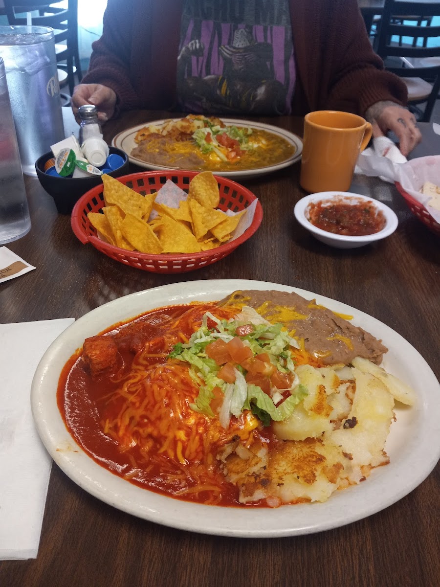 TJ's - Los Lunas - Photo 1