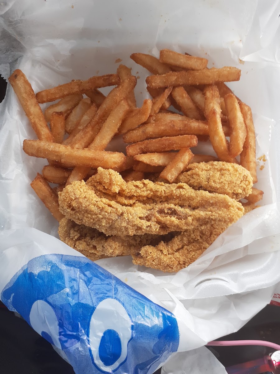 Shark's Fish and Chicken - Merrillville - Photo 5