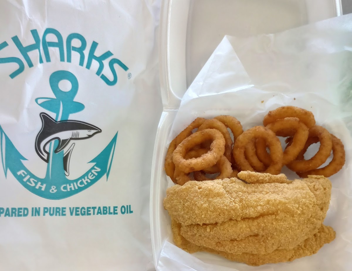 Shark's Fish and Chicken - Merrillville - Photo 7