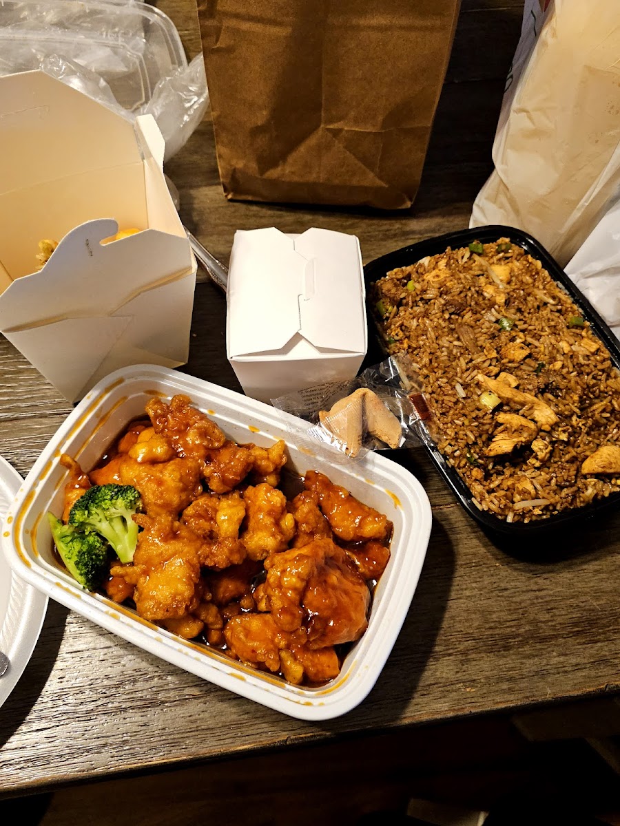 New Star Restaurant - Elmwood Park - Photo 9