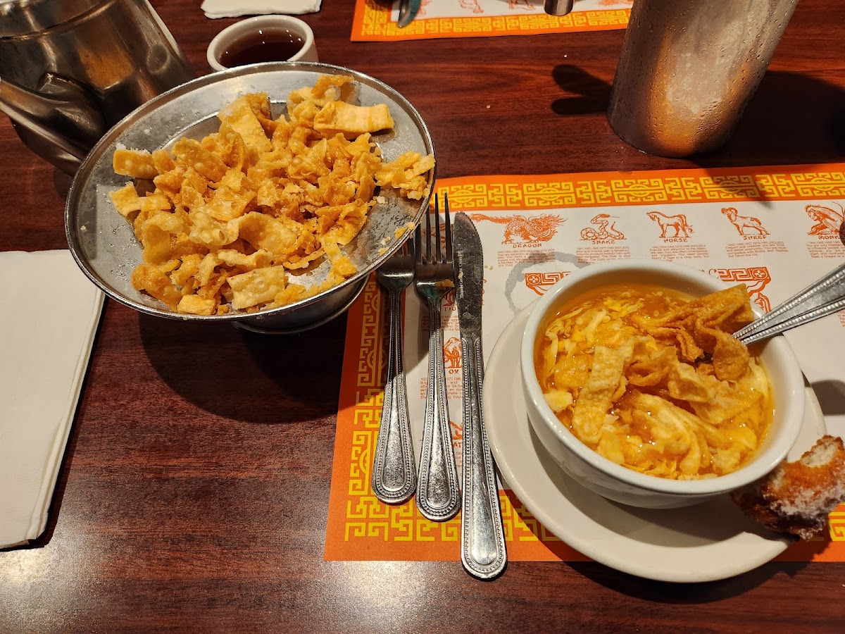 New Star Restaurant - Elmwood Park - Photo 5