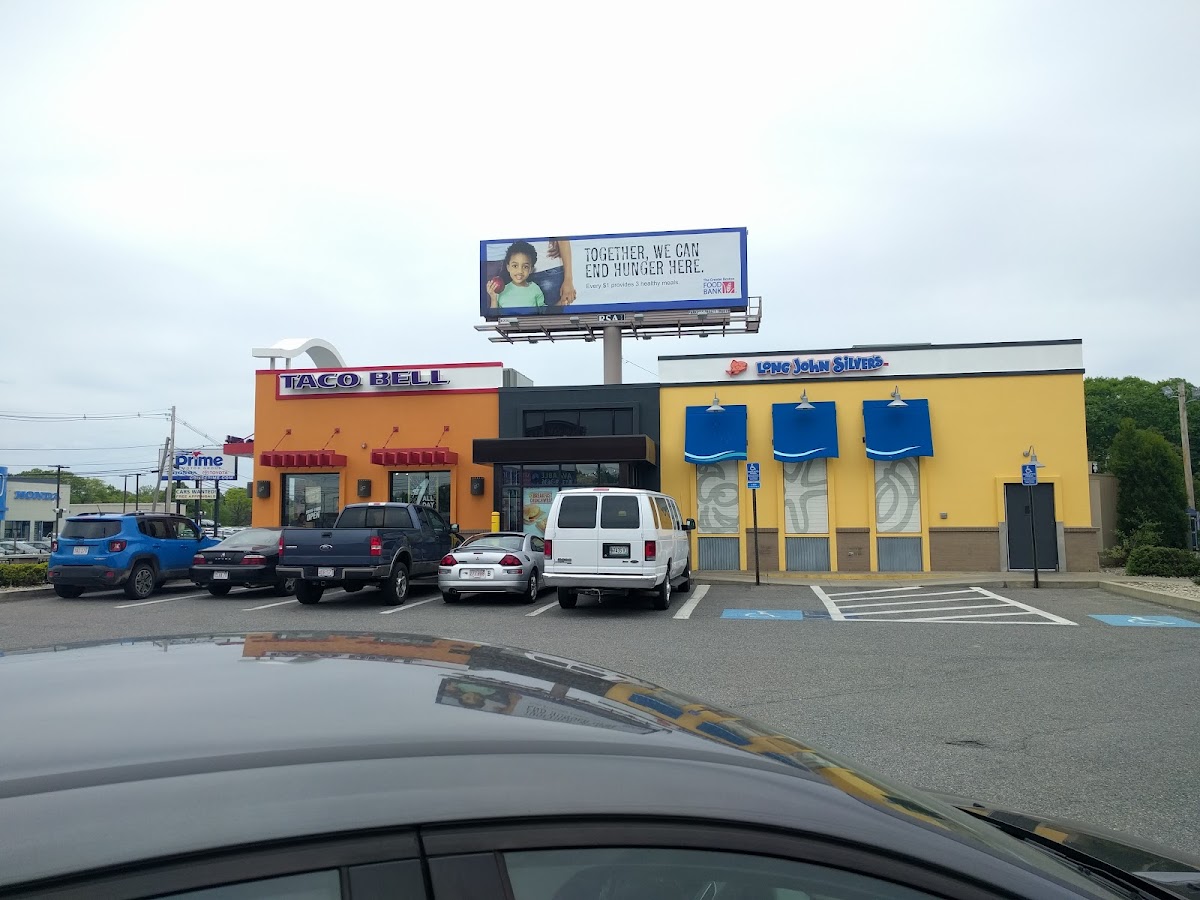 Taco Bell / Long John Silver's - West Roxbury