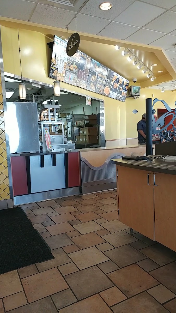 Taco Bell / Long John Silver's - West Roxbury - Photo 1