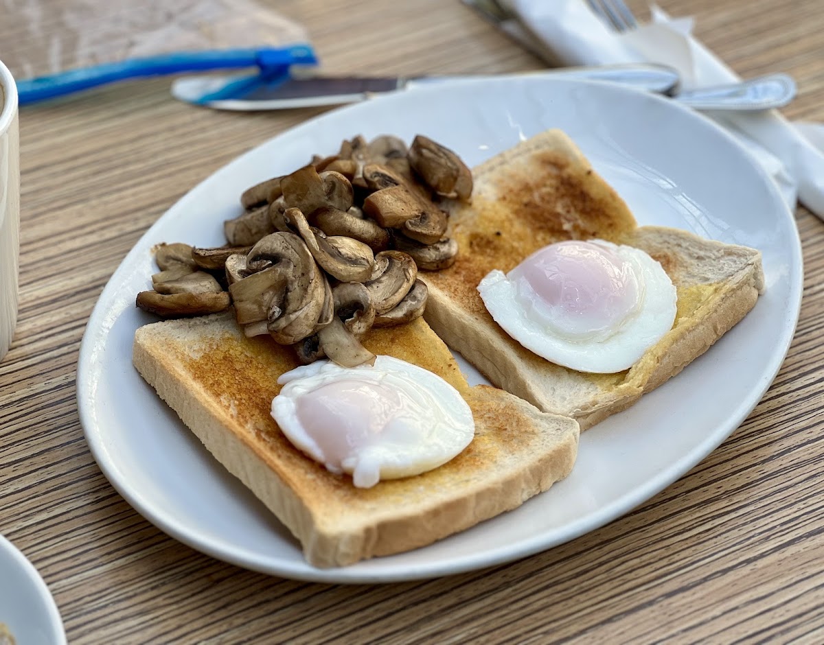 Olivers Bistro Cafe - Photo 1