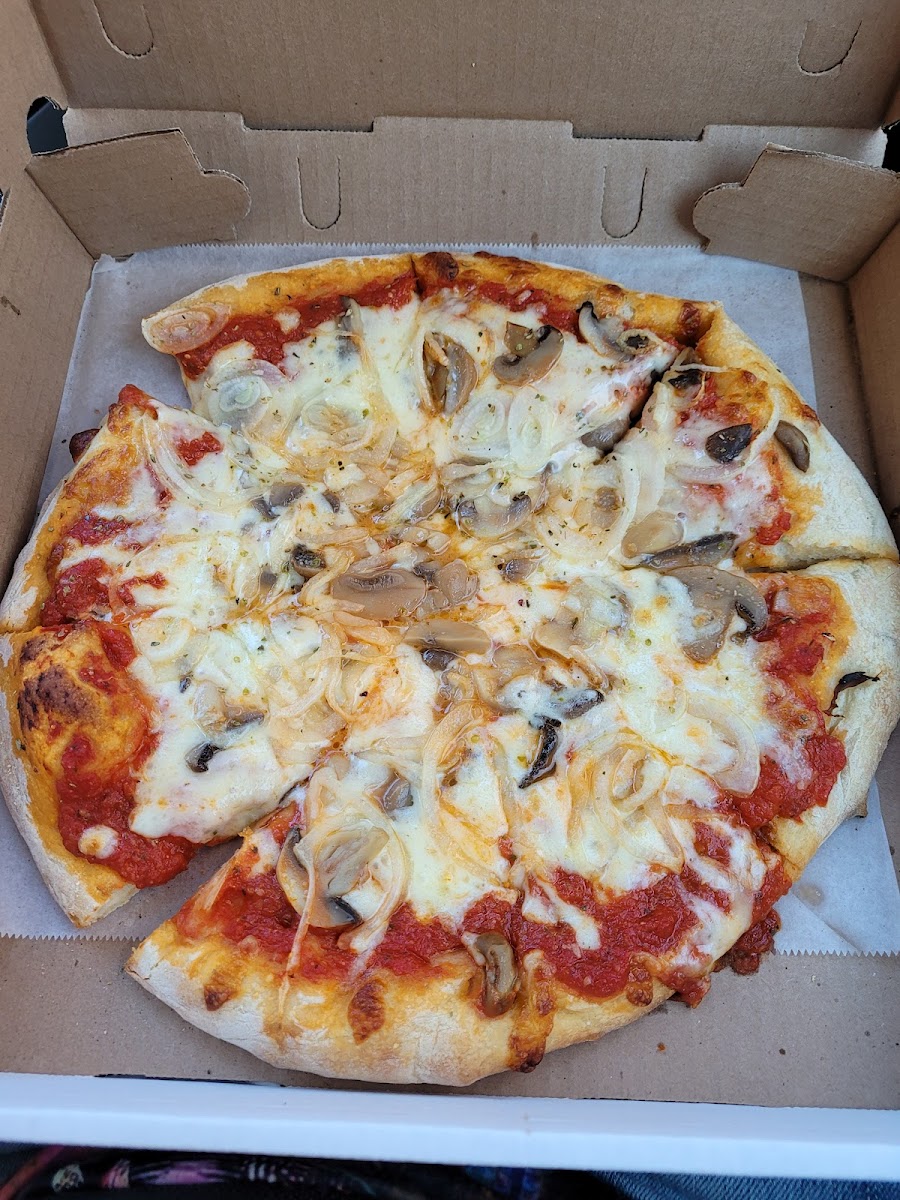 Santino's Pizza - Oakfield - Photo 5