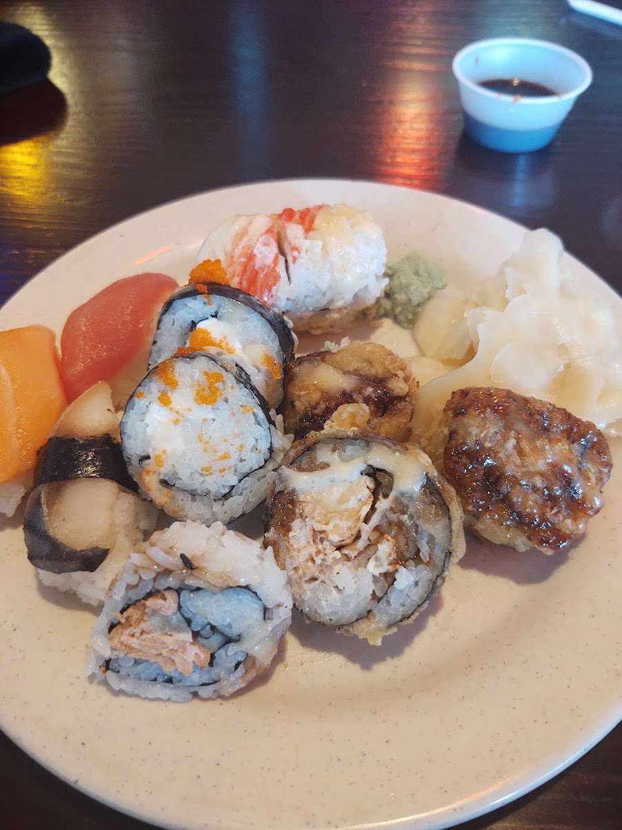 Golden Hibachi Buffet - Hinesville - Photo 6
