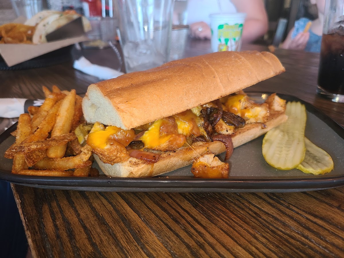 WINGERS Restaurant - St. George - Photo 2
