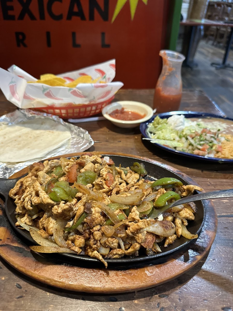 El Patio Mexican Restaurant - Leesville - Photo 3