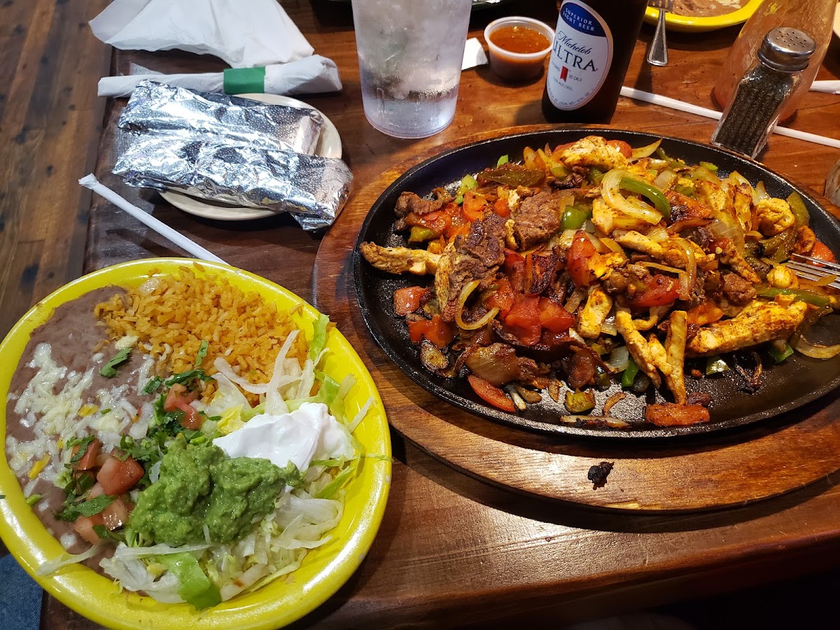 El Patio Mexican Restaurant - Leesville - Photo 7