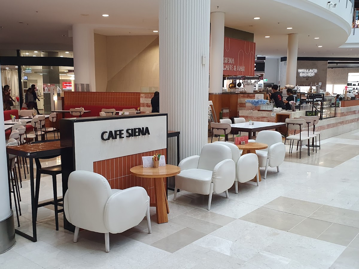 Siena Cafe & Bar - Photo 3