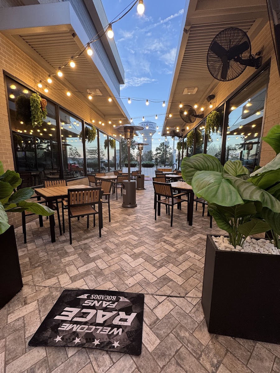 Bocados Burger & Grill
