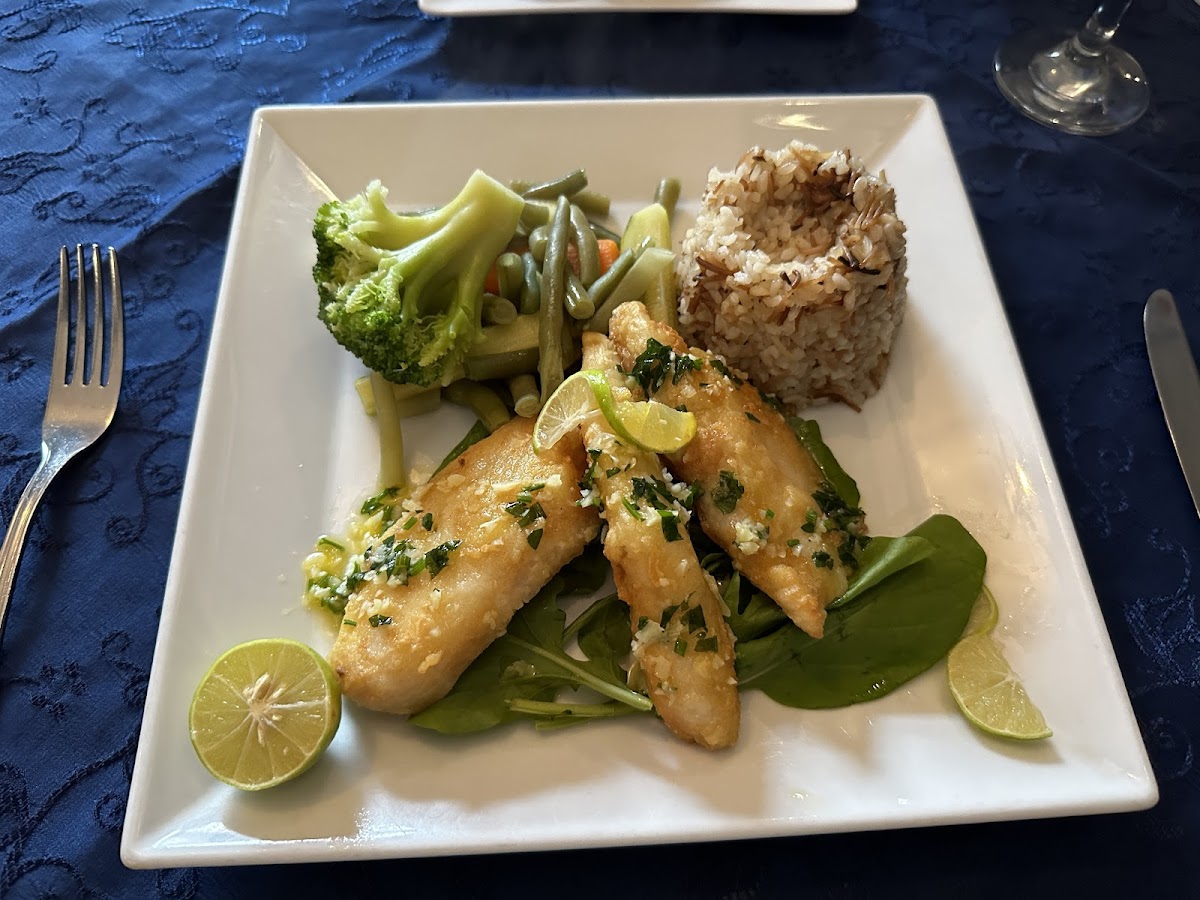 The Lantern Room Restaurant - Photo 8