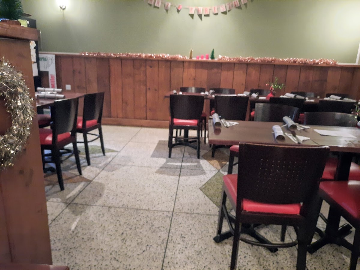 Franks Pizzeria - Photo 5