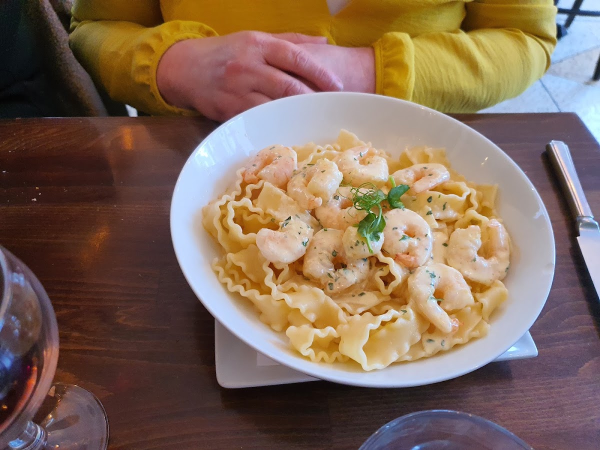 Franks Pizzeria - Photo 7