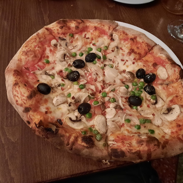 Vegetable Pizza with Chilli & Garlic