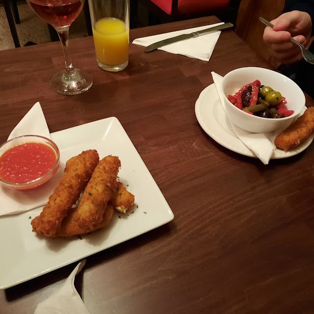 Mozzarella Sticks & Mixed Olives