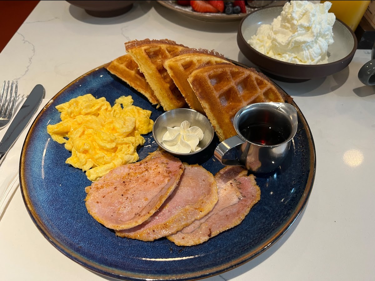 OEB Breakfast Co. - North Vancouver - Photo 3