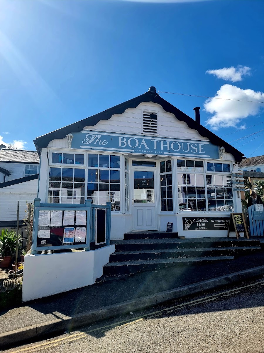 The Boathouse Restaurant - Portscatho - Photo 2