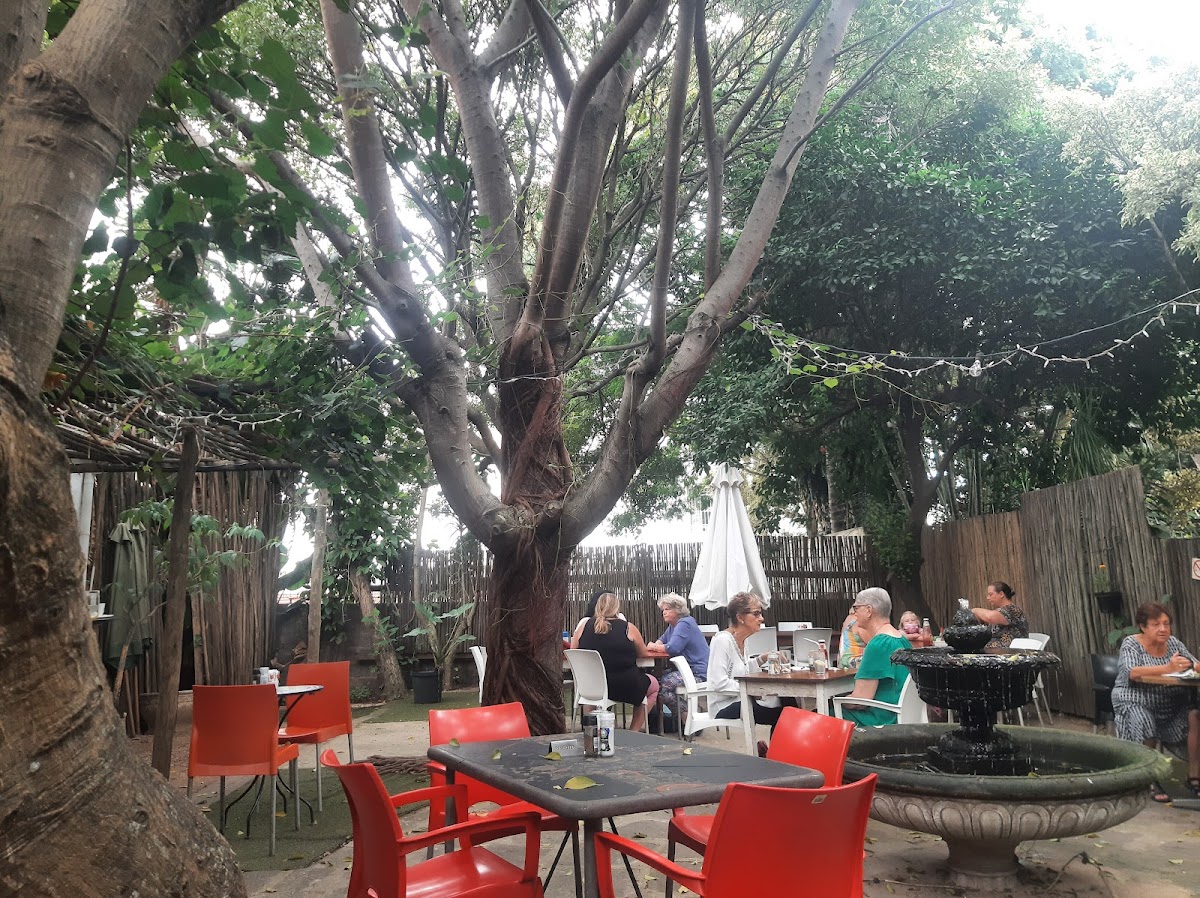 St. Clements Restaurant - Photo 3