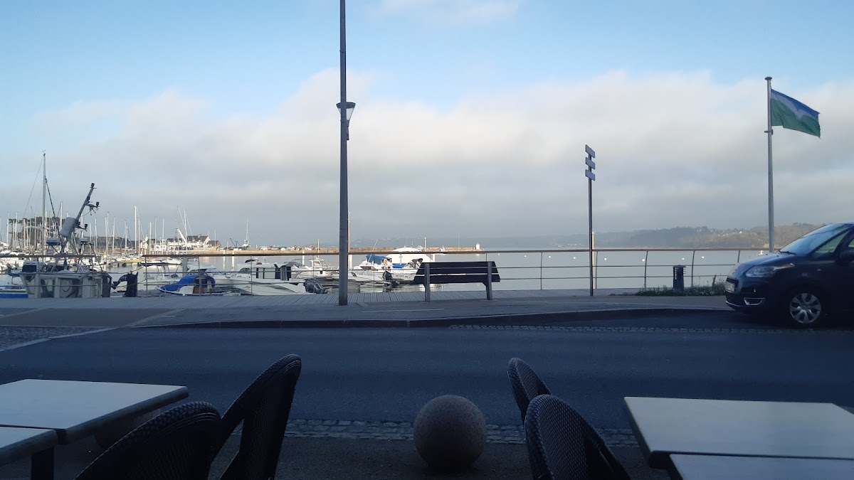 Le Café Du Port - Photo 4