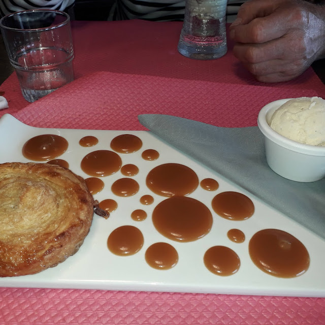 Kouign Amann Caramel Au Beurre Salé Et Glace Vanille Un Délice