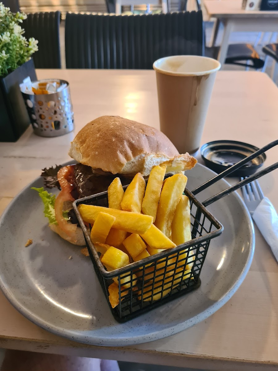 Cafe Twenty One - Photo 5