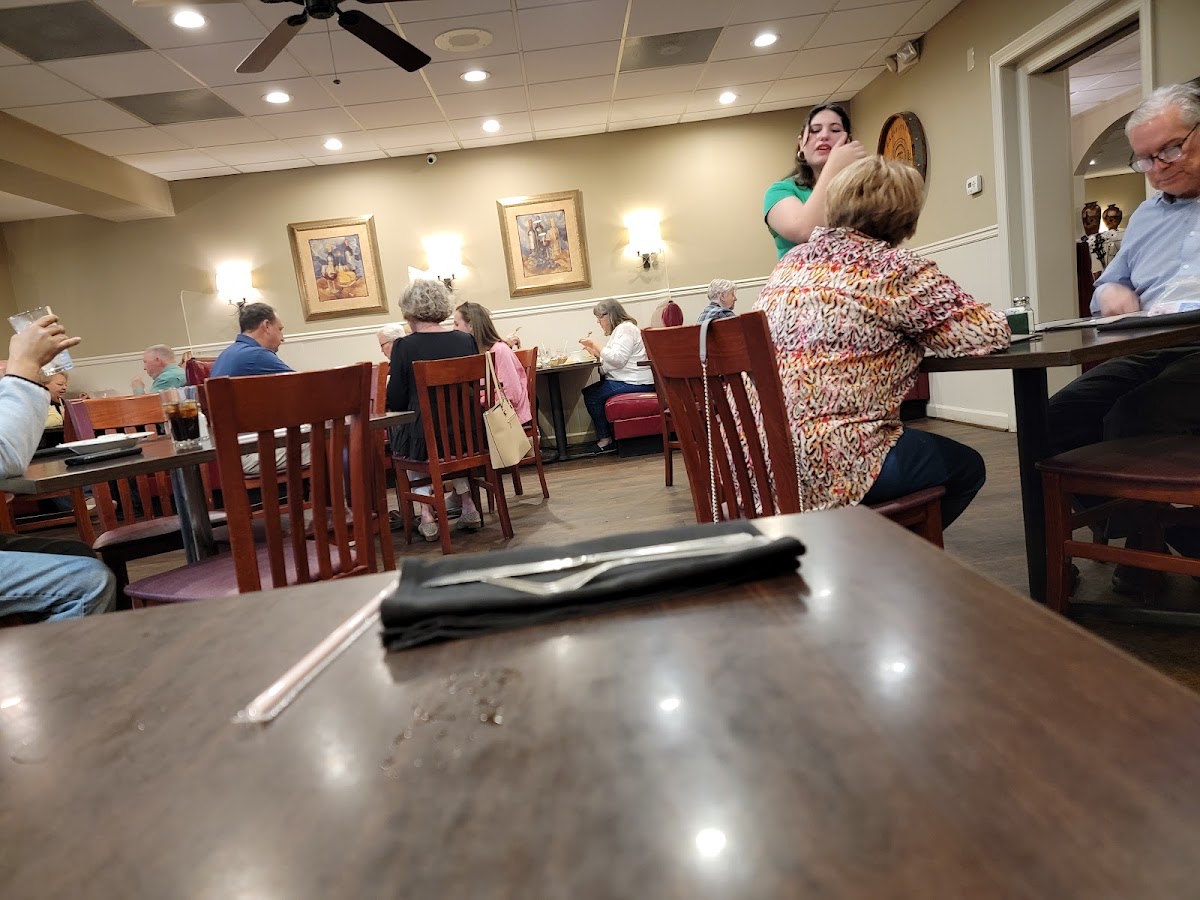 The Carriage House Restaurant - Winston-Salem
