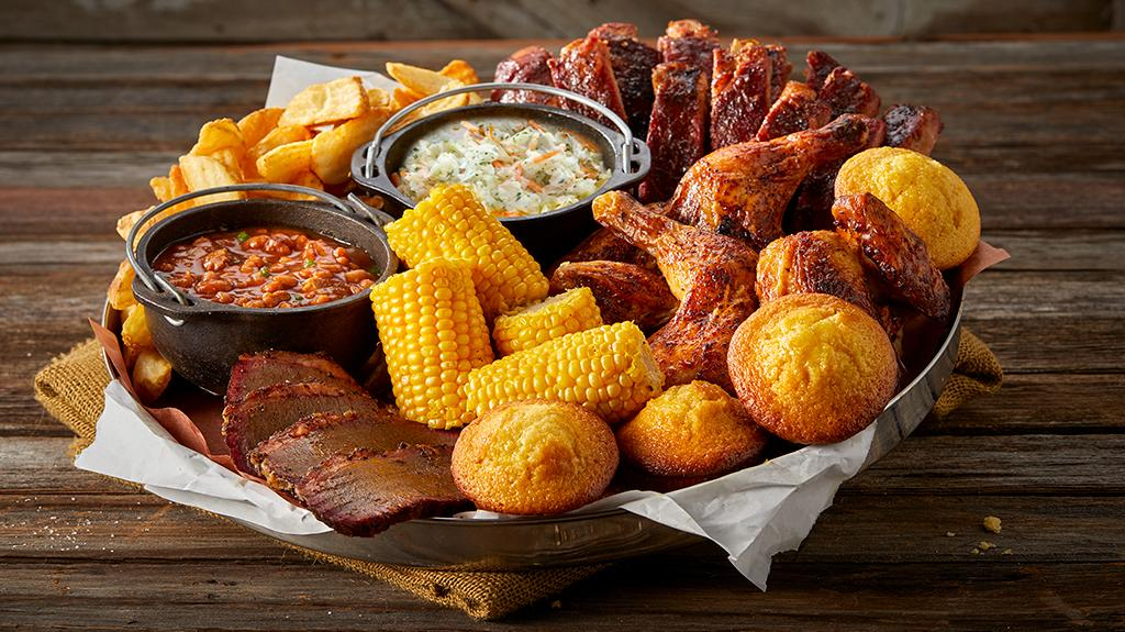 Famous Dave's Bar-B-Que - Sioux City - Photo 2