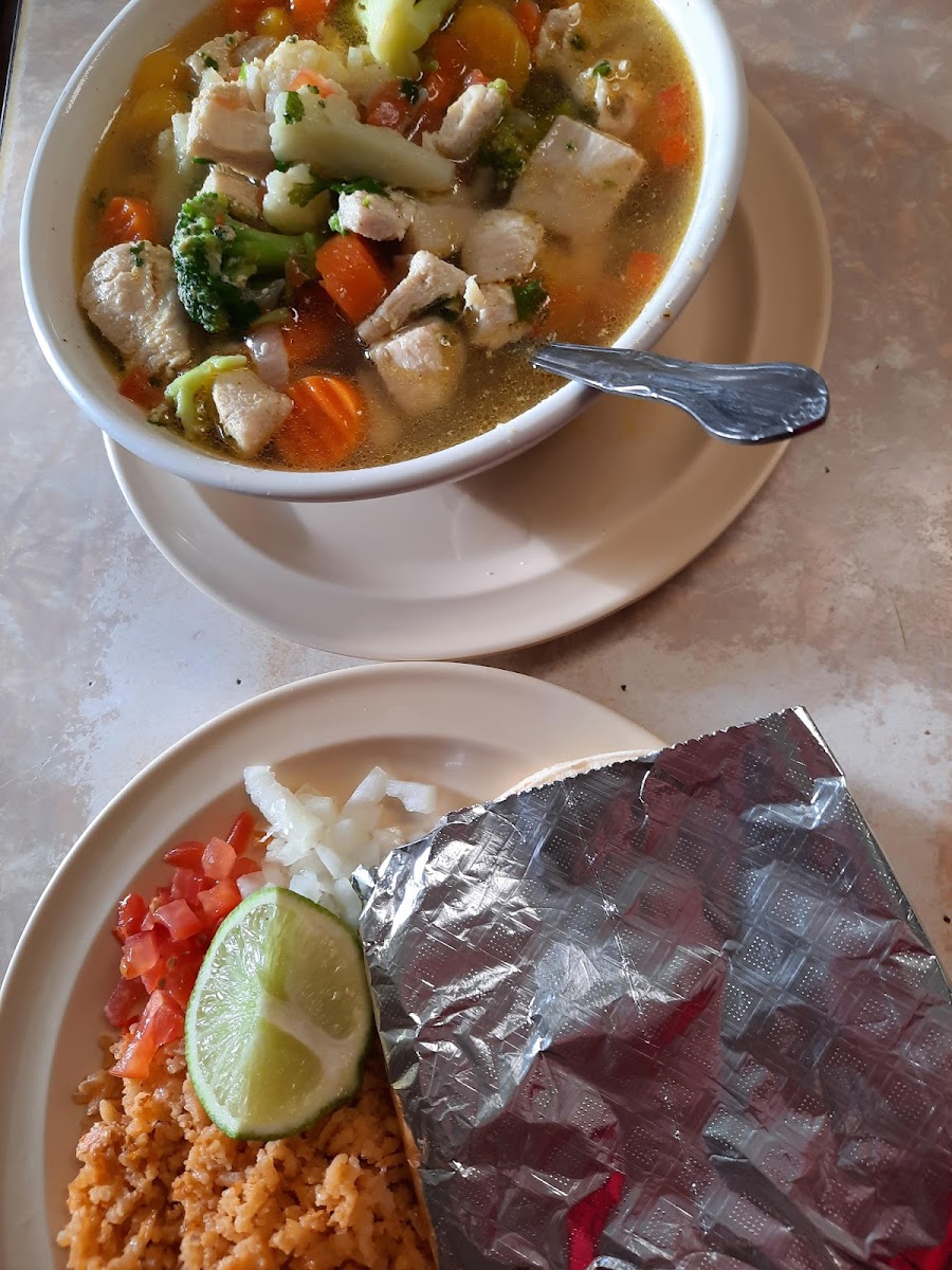 MI CASITA RESTAURANT - Roswell - Photo 3