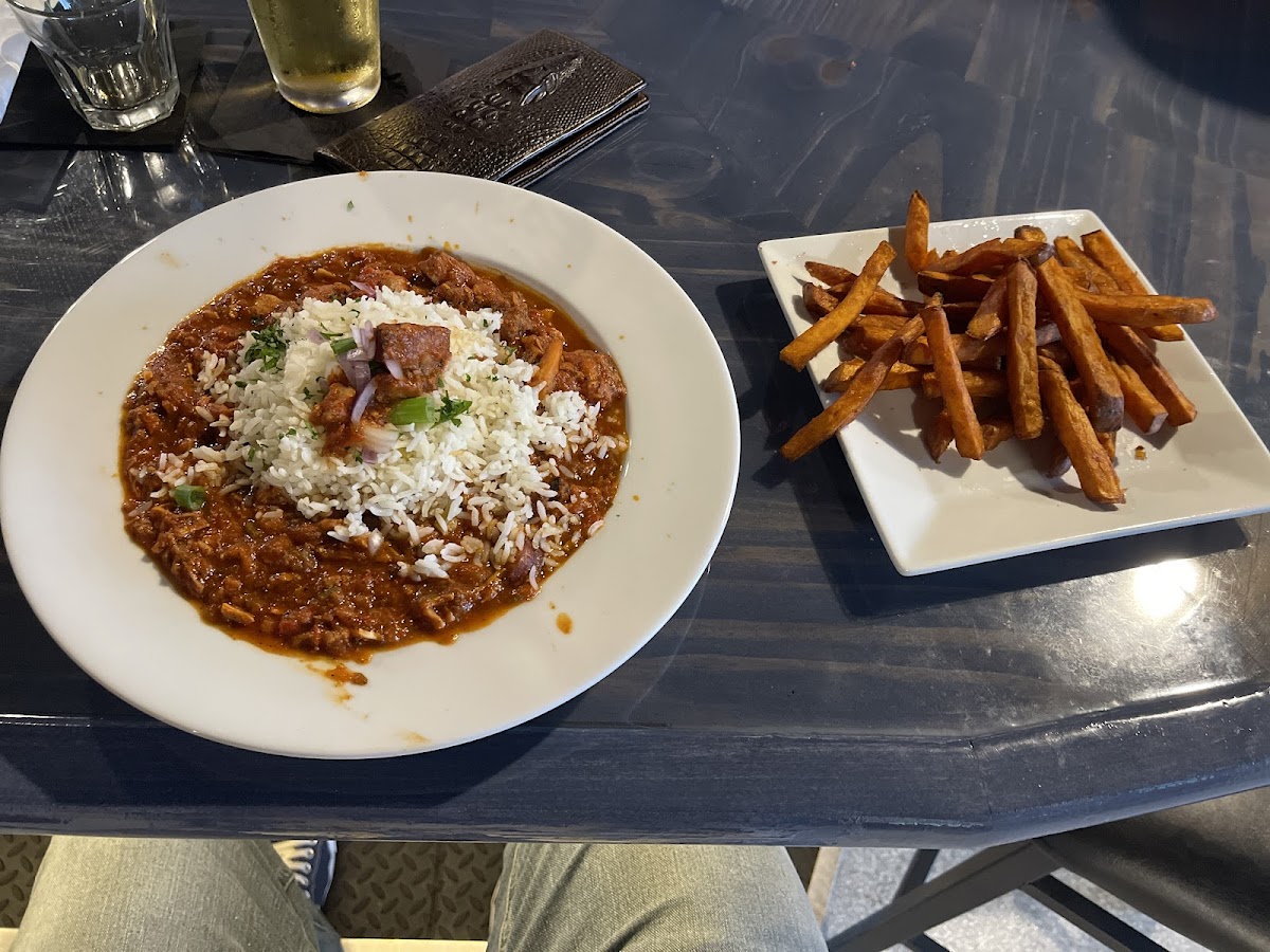 JJ's Bar & Grille - Photo 6