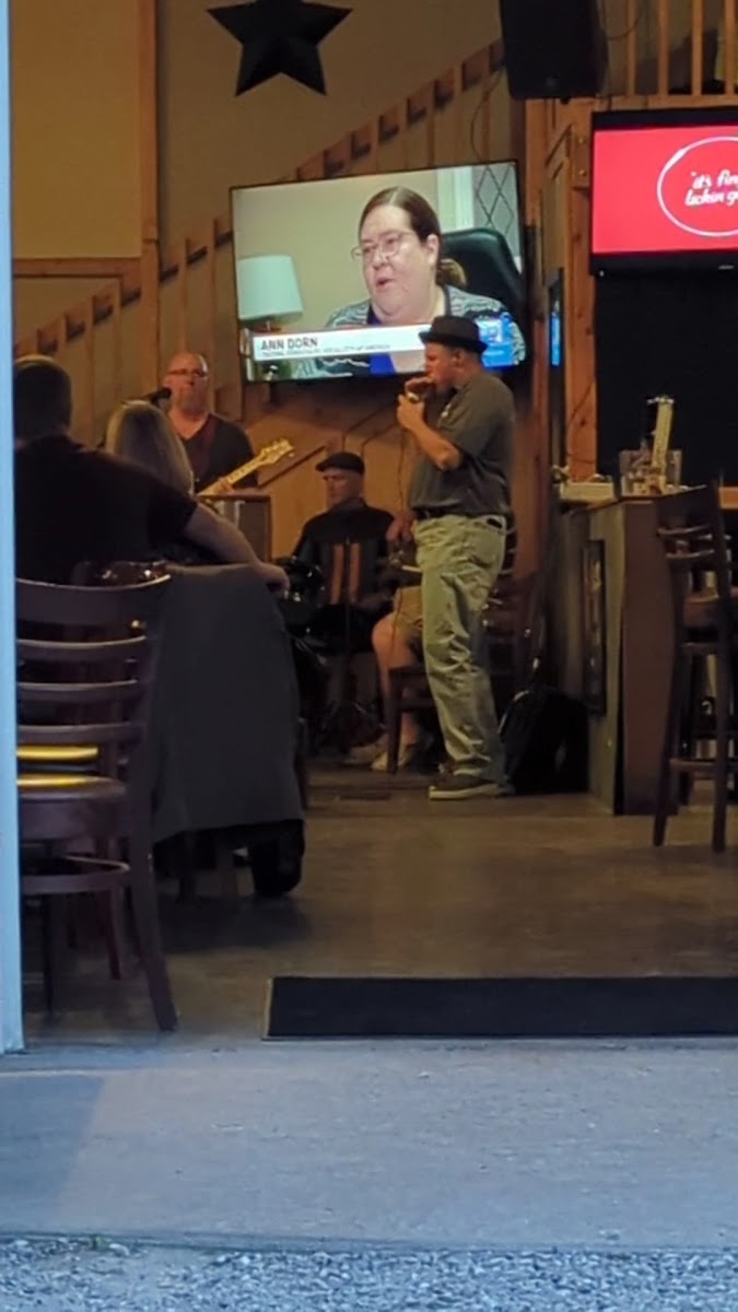 Riverside Pub - Wenatchee - Photo 1