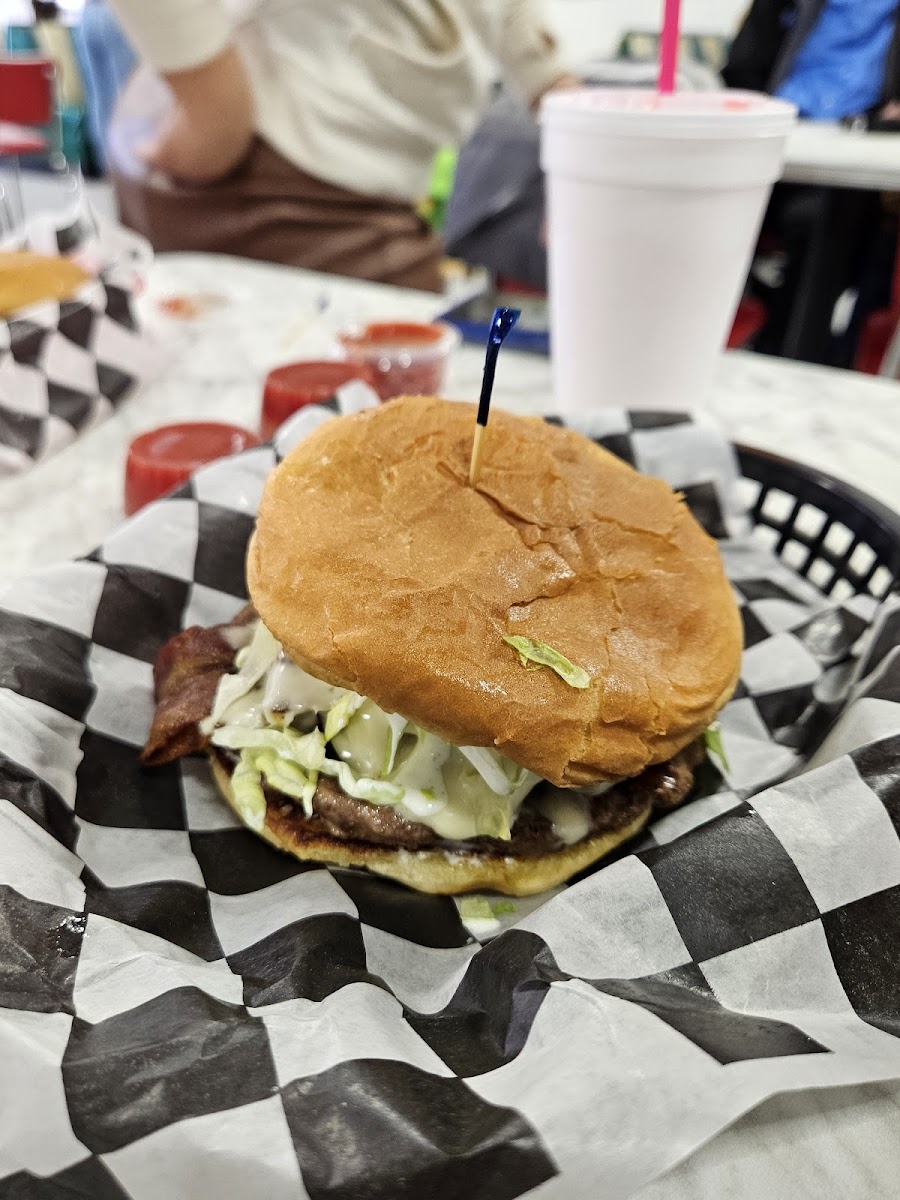 Burger Fresh - Conroe - Photo 5