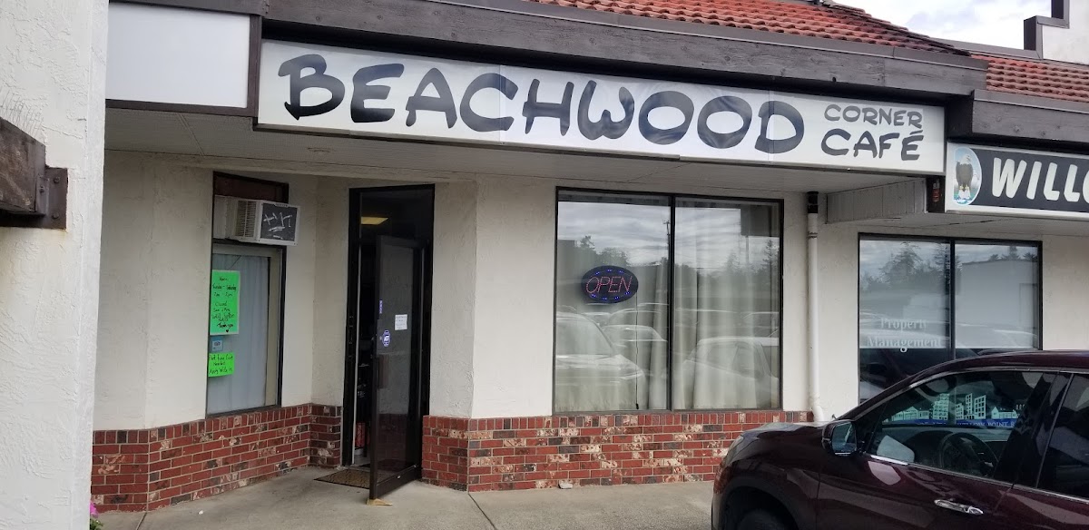 Beachwood Corner Cafe - Photo 8