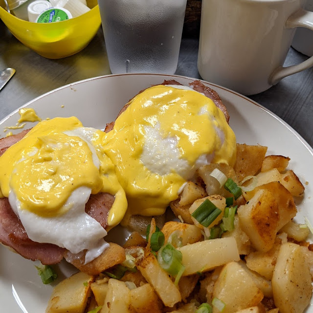 Eggs Benedict