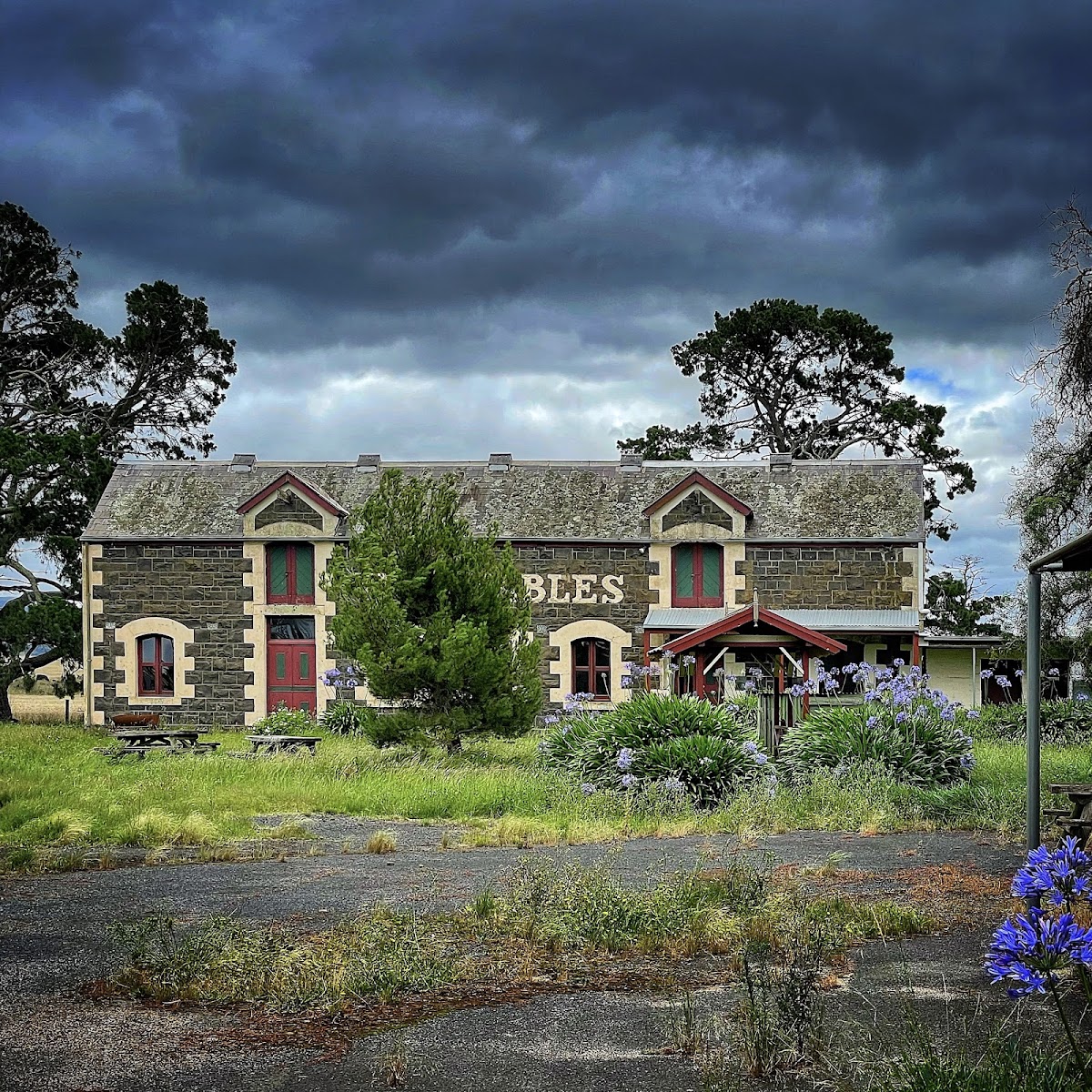 Coach & Horses Inn - Photo 4