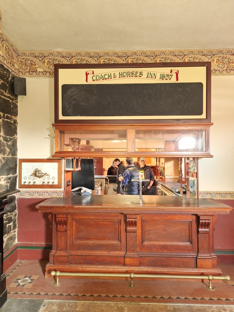 Coach & Horses Inn - Photo 5
