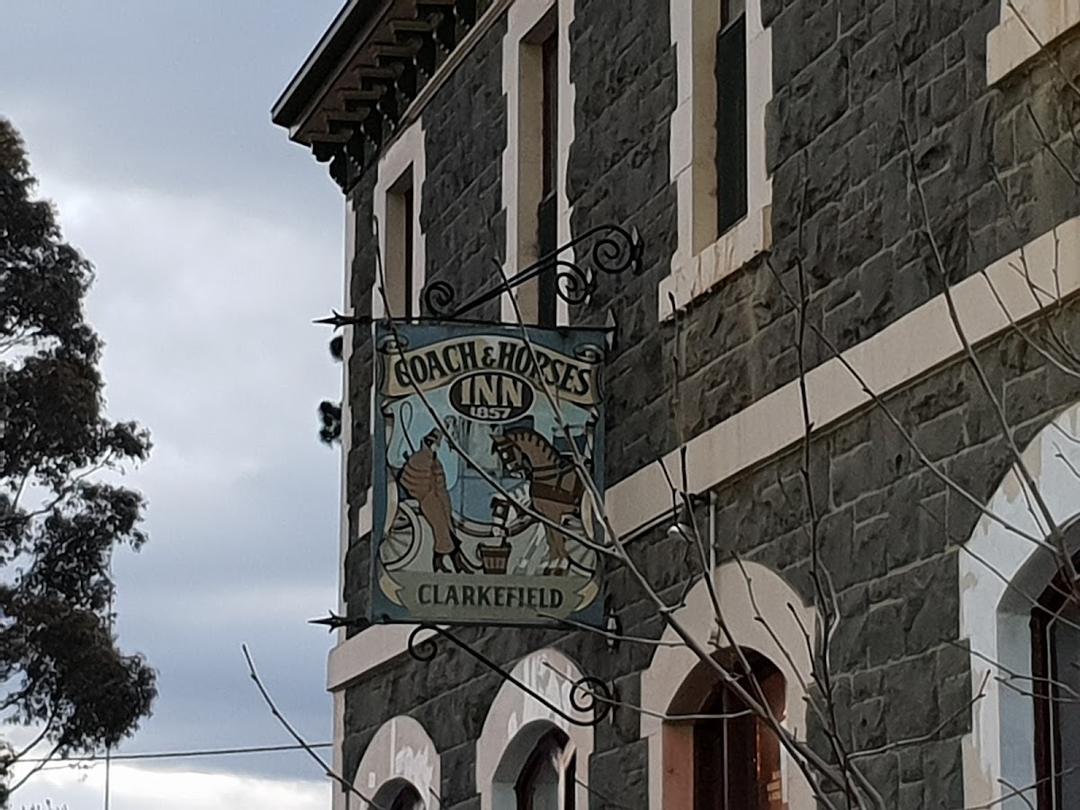 Coach & Horses Inn - Photo 8
