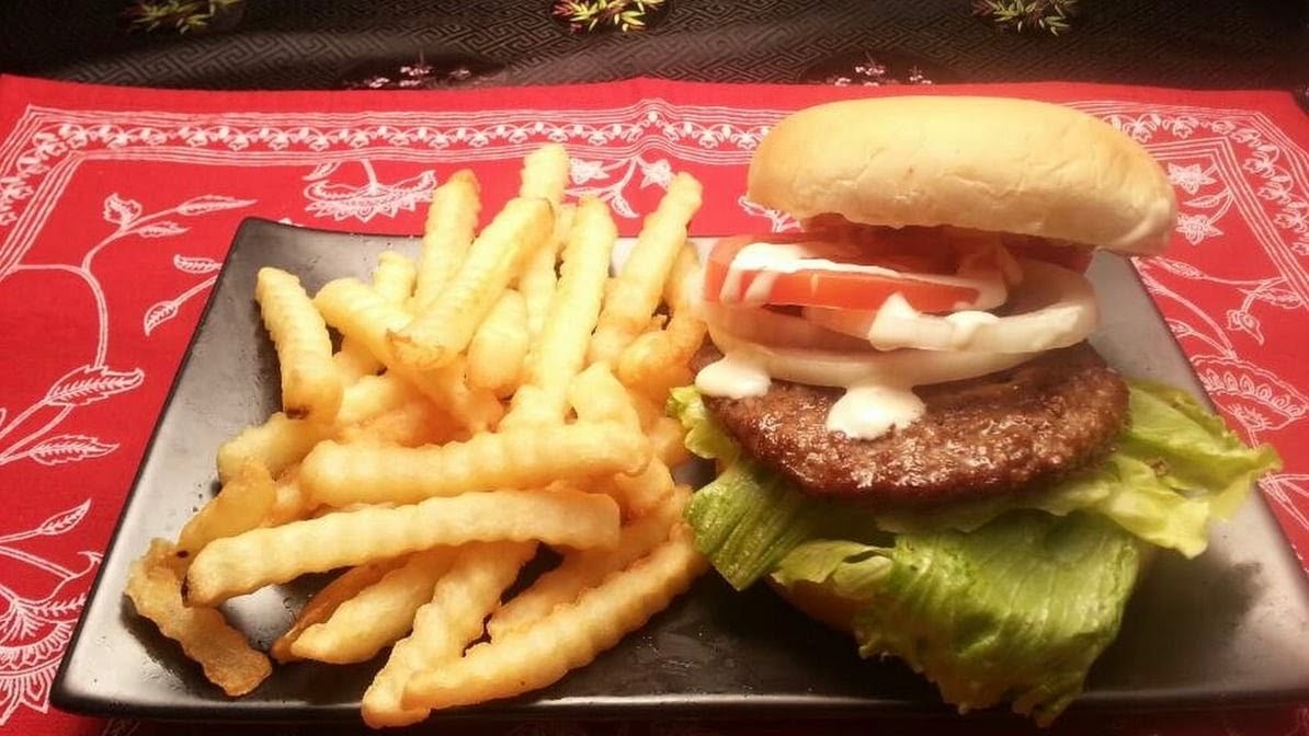 Burger Stop - Everett - Photo 9