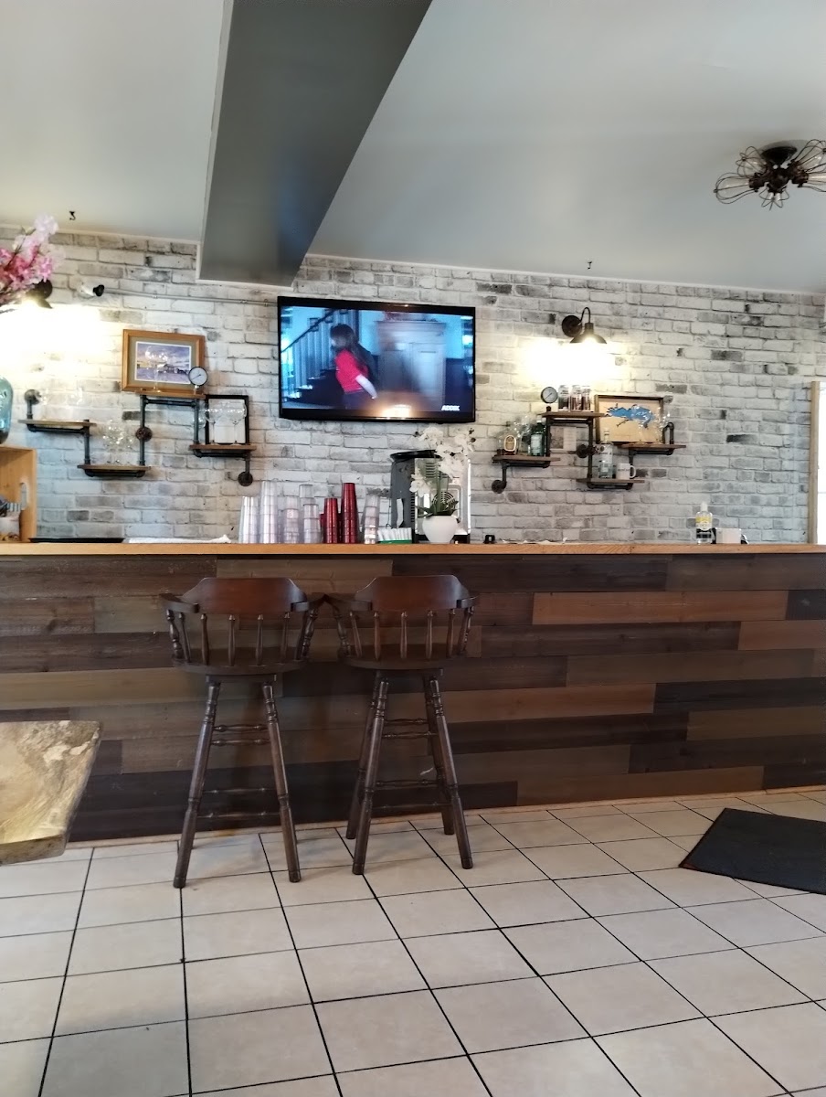 Wagon Wheel Restaurant - Powassan