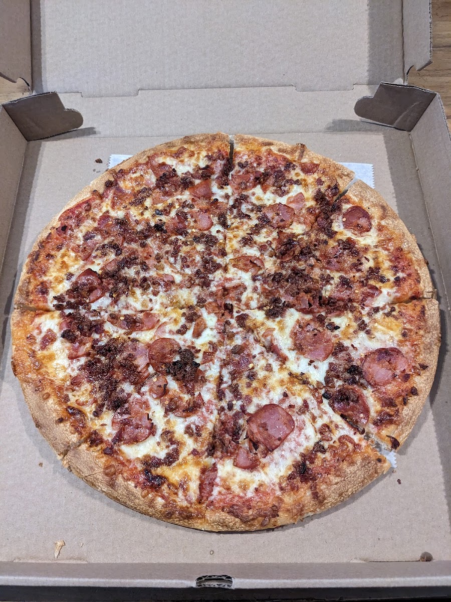 Plaza Pizza - Rehoboth - Photo 4