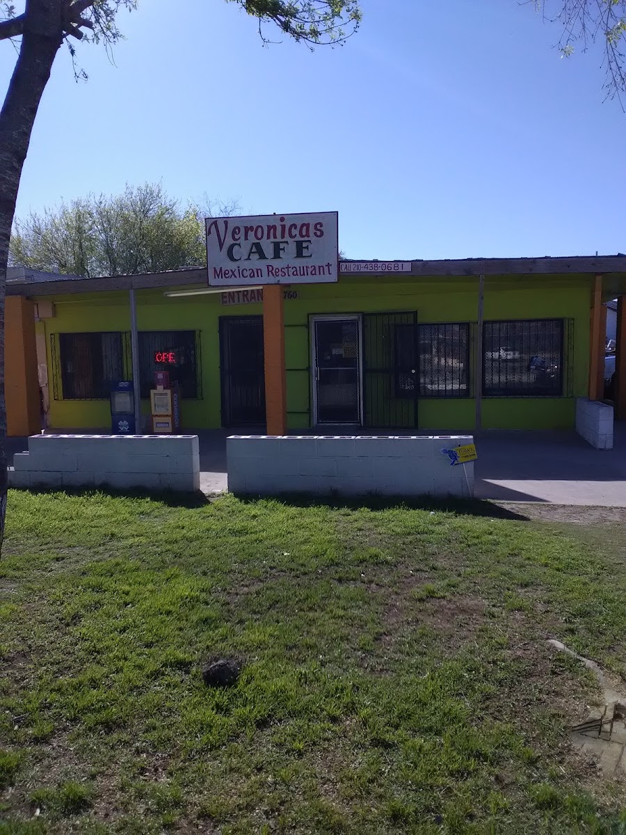 Veronica's Cafe - San Antonio - Photo 2