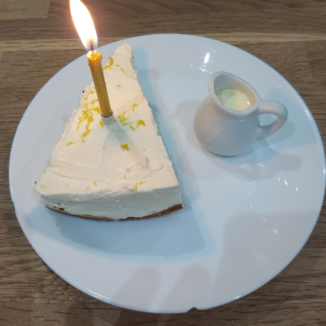 Lemon Cheesecake