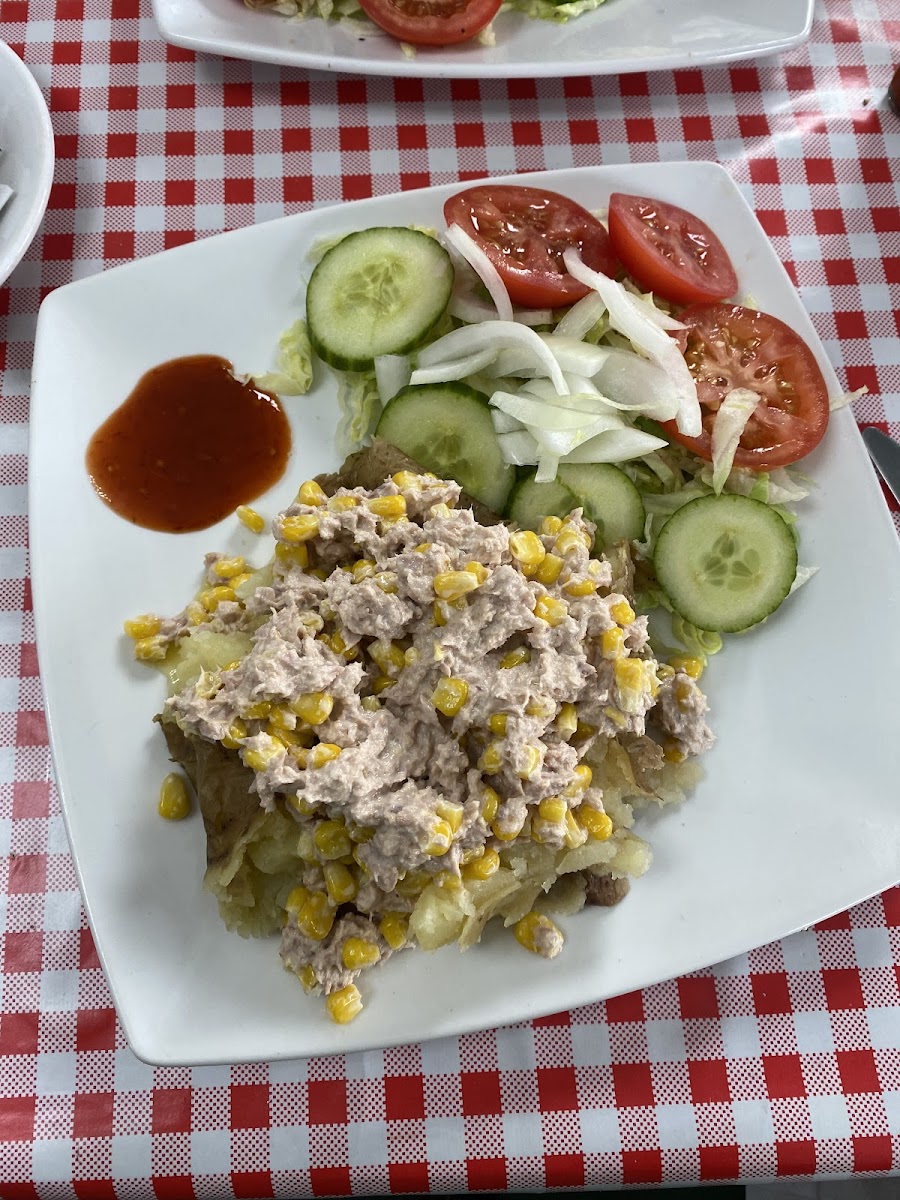 Golden Cafe - Tooting Bec - Photo 5