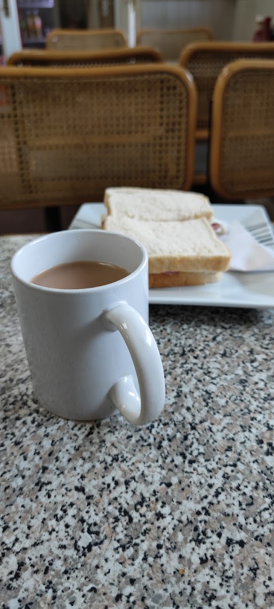 Vic's Cafe - Tyseley - Photo 2